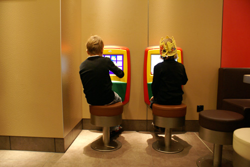 Nicht mal ein virtuelles Bällchenbad Screenduo