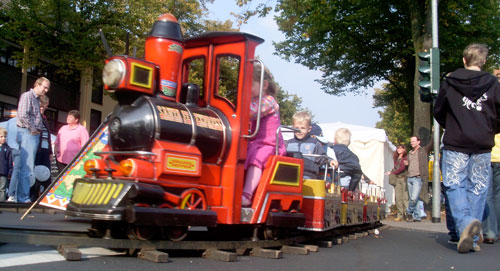 Konzept kommt an: Die geänderte Streckenführung des City-Trains erfreute besonders die kleinen Besucher des Klever Stadtfestes Eisenbahn