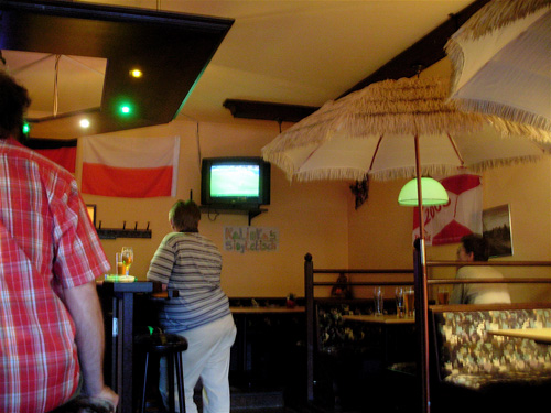 Abpfiff in der 65. Spielminute Kneipe