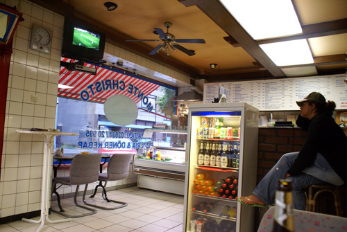 Kurz vor der Halbzeit (die Uhr geht vor) Döner